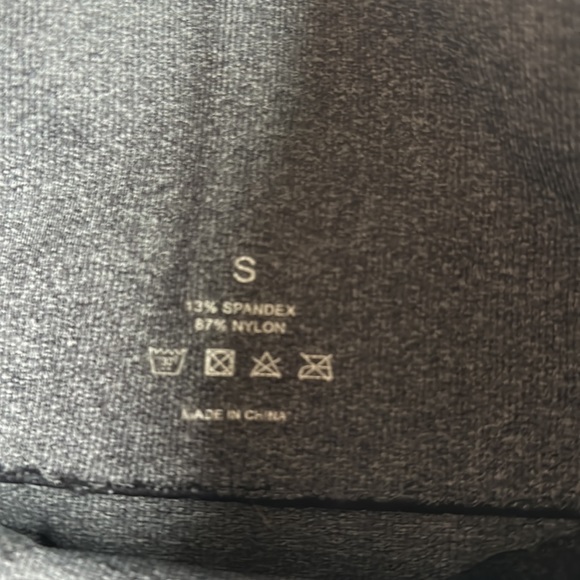 NVGTN size small like new - Picture 2 of 3